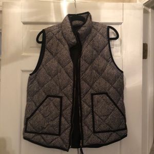 J.Crew houndstooth excursion vest. Sz L